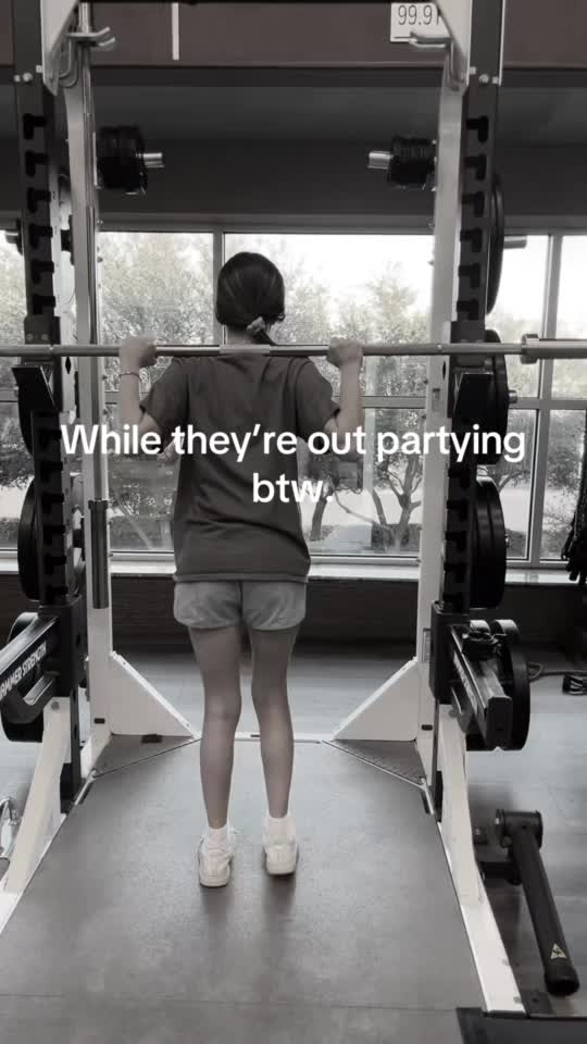 @bellaa.1e: Earliest known example: the squat